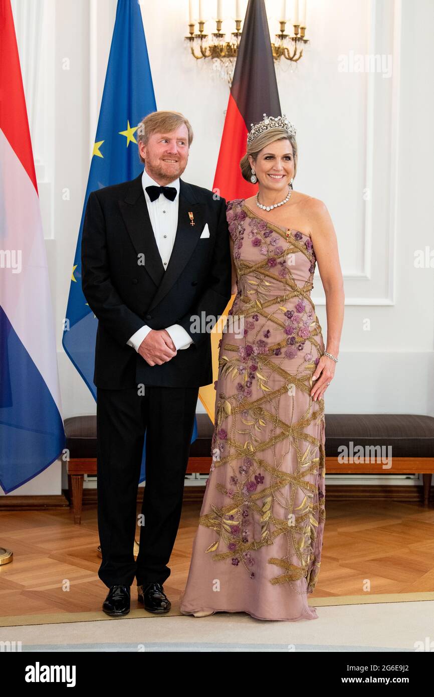 King Willem-Alexander and Queen Maxima of the Netherlands during State ...