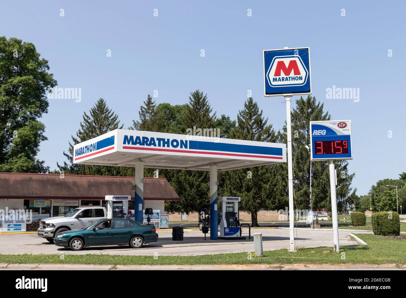 Marathon gas pump hires stock photography and images Alamy