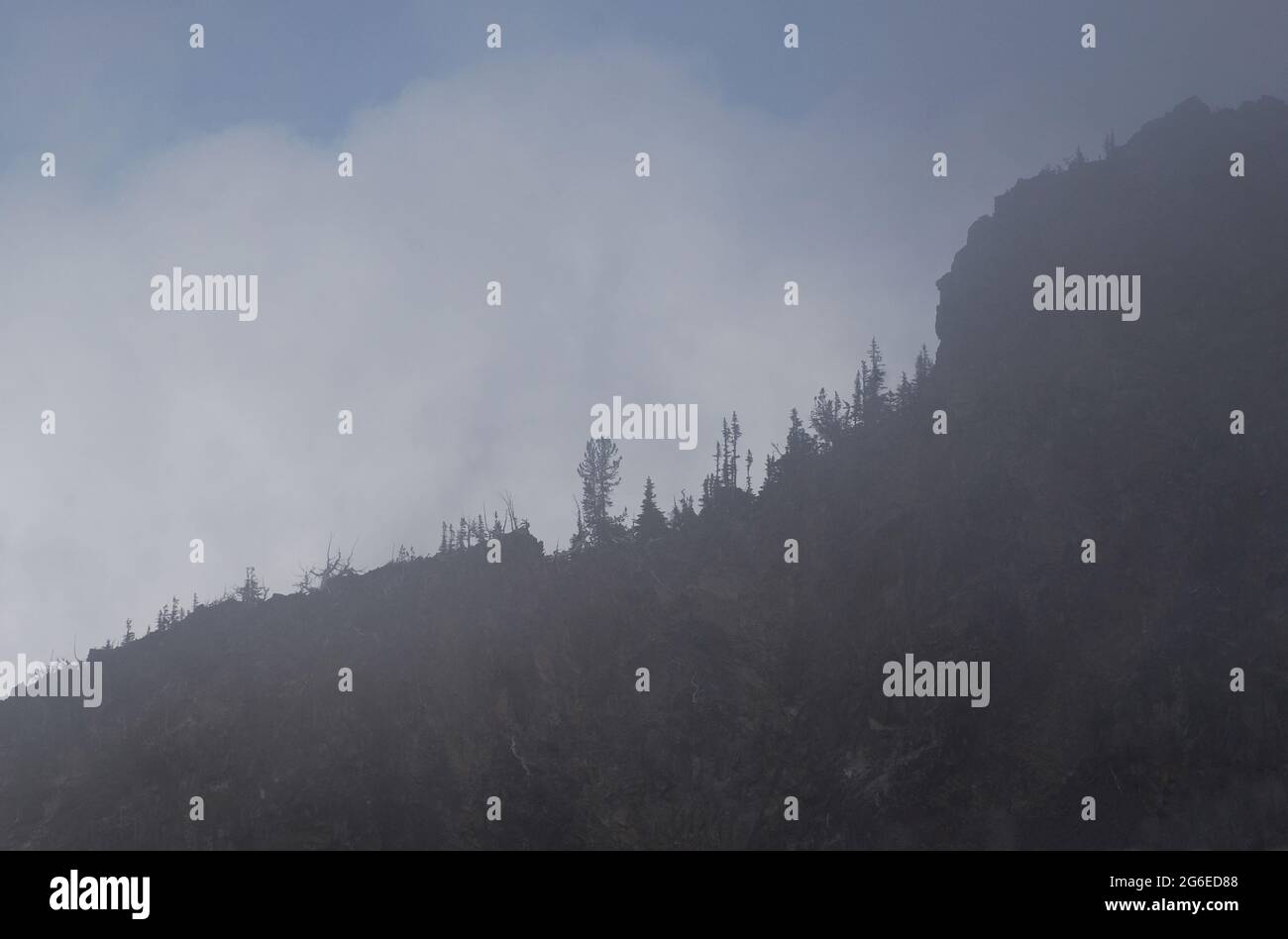 Scenery of the Cascade Mountains Stock Photo - Alamy