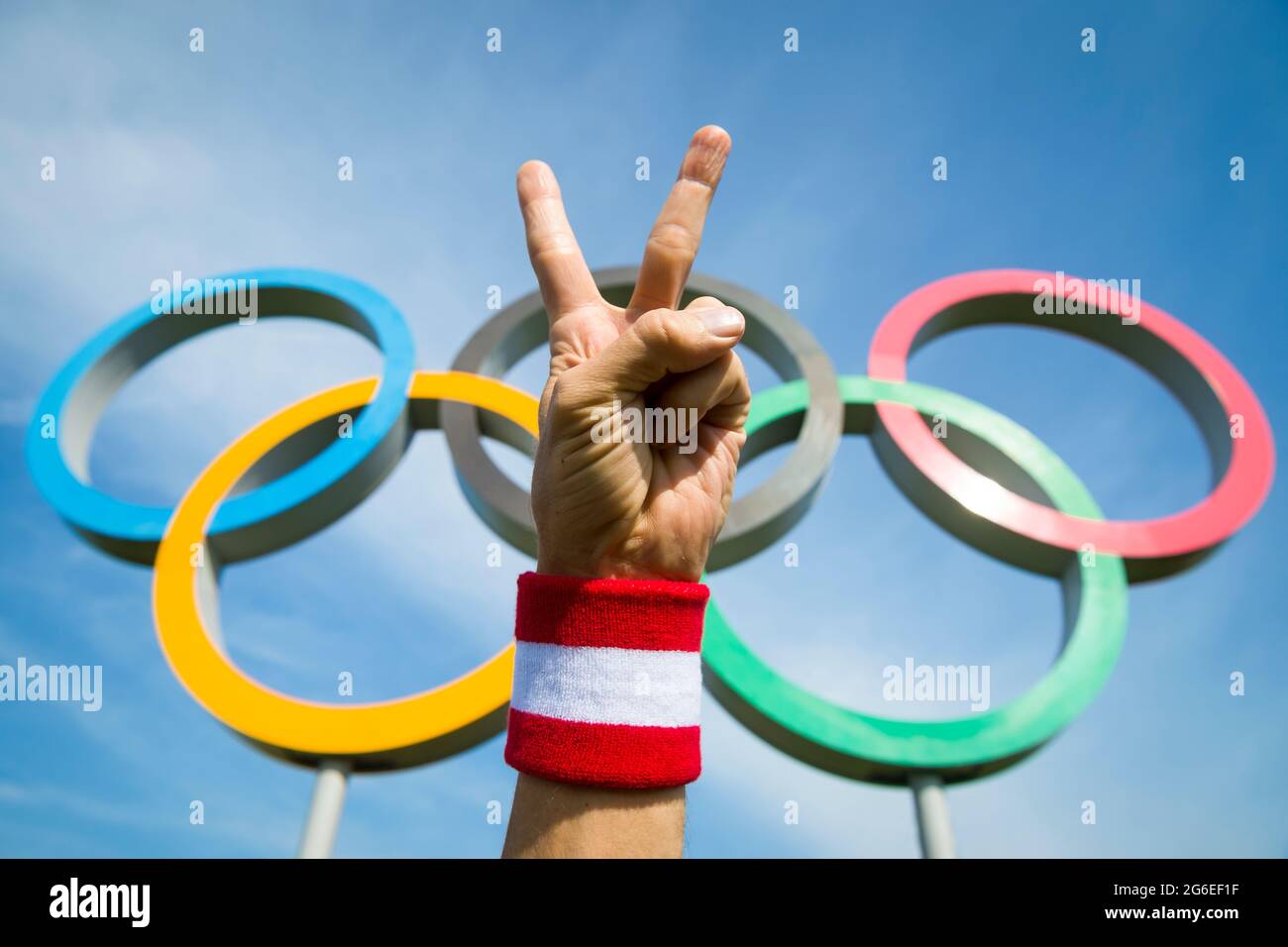 Japanese Symbol Peace Sign - What Does The Peace Sign Mean In Japan