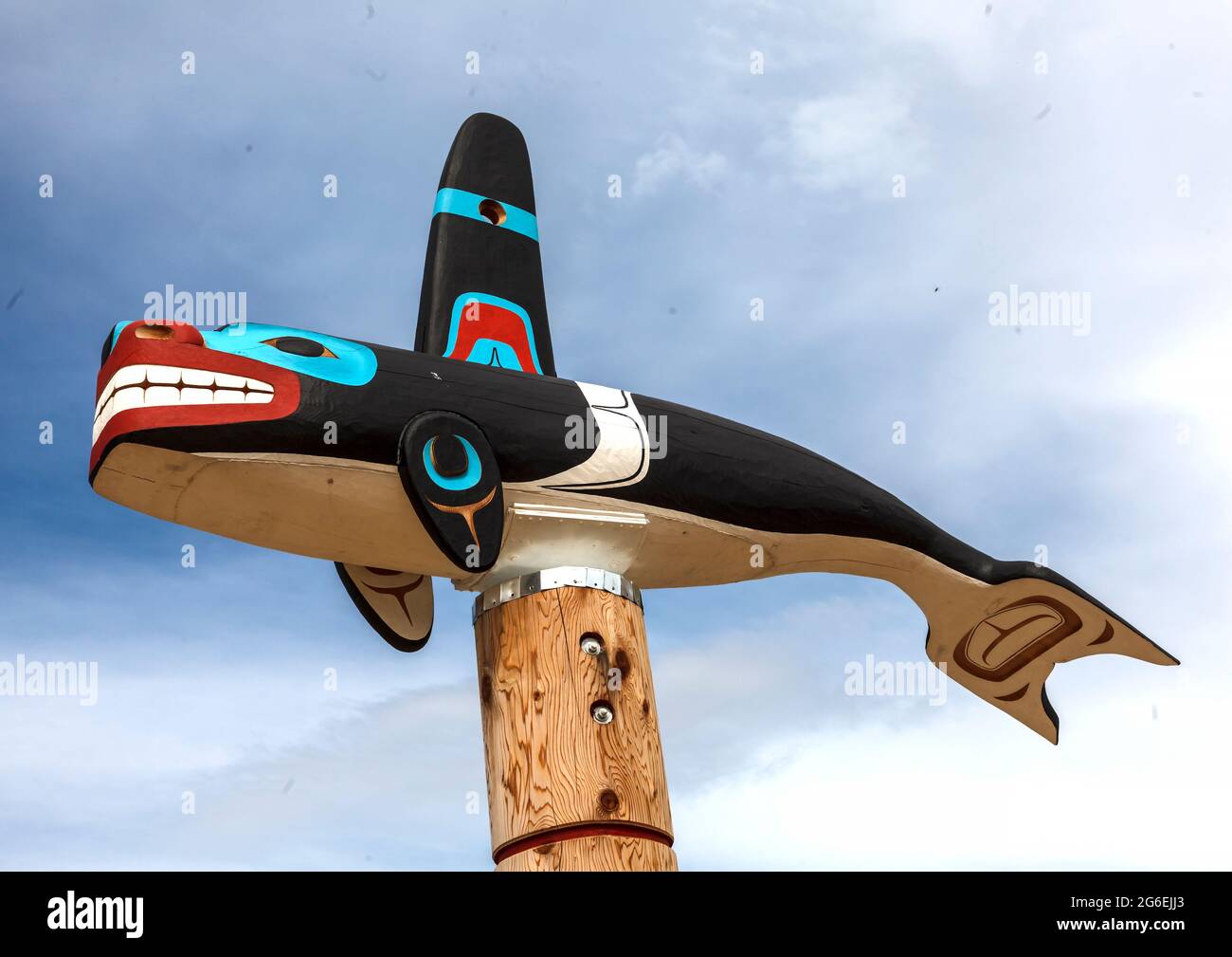 Colourful native wooden carving at Carcross in the Canadian Territory of Yukon Stock Photo