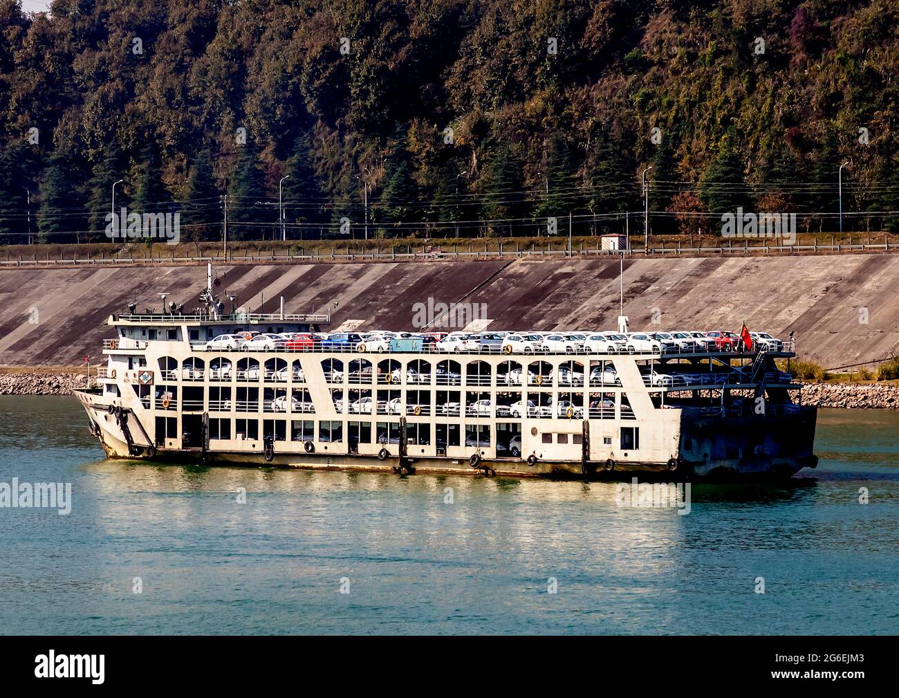 More than 500 new cars being transported along Yangtze River in China Stock Photo