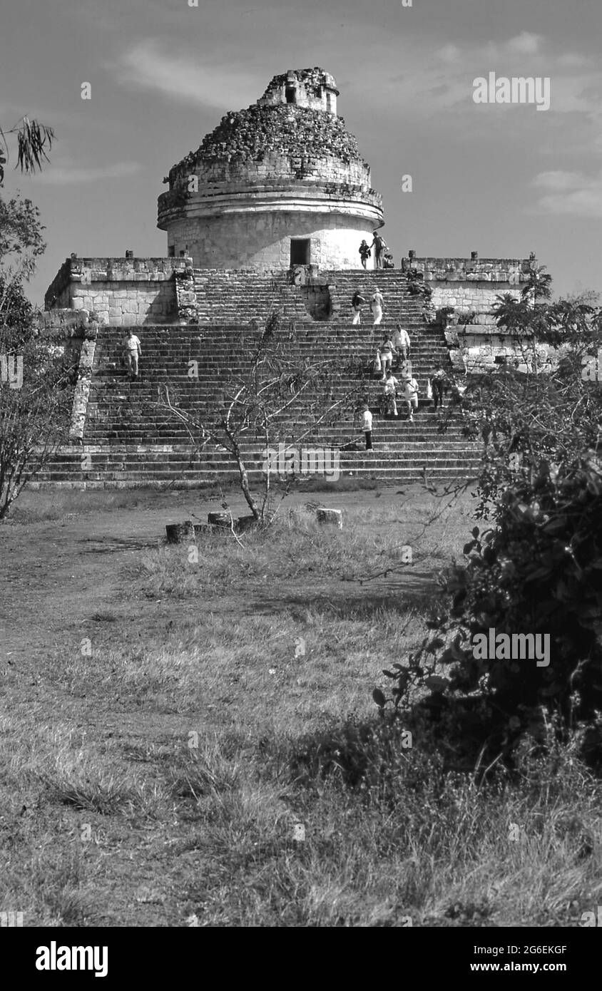 Mayan observatory Black and White Stock Photos & Images - Alamy
