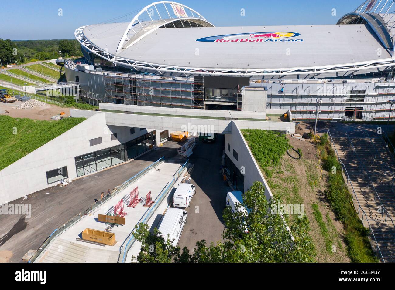 14 June 21 Saxony Leipzig Football Bundesliga Rb Leipzig A New Entrance Leads Through The Dam Into The Red Bull Arena The Home Ground Of The Rasenballers Is Being Rebuilt The Spectator