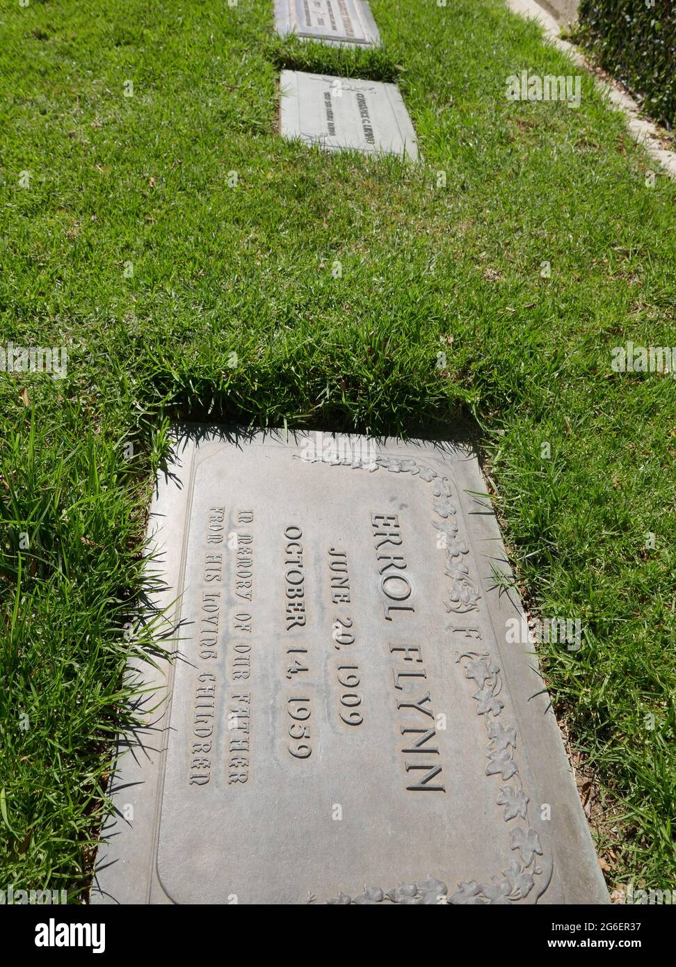 Glendale, California, USA 1st July 2021 A general view of atmosphere of Actress Constance Lupino's Grave and possible Ida Lupino Unmarked Grave and actor Errol Flynn's Grave at Forest Lawn Memorial Park on July 1, 2021 in Glendale, California, USA. Photo by Barry King/Alamy Stock Photo Stock Photo