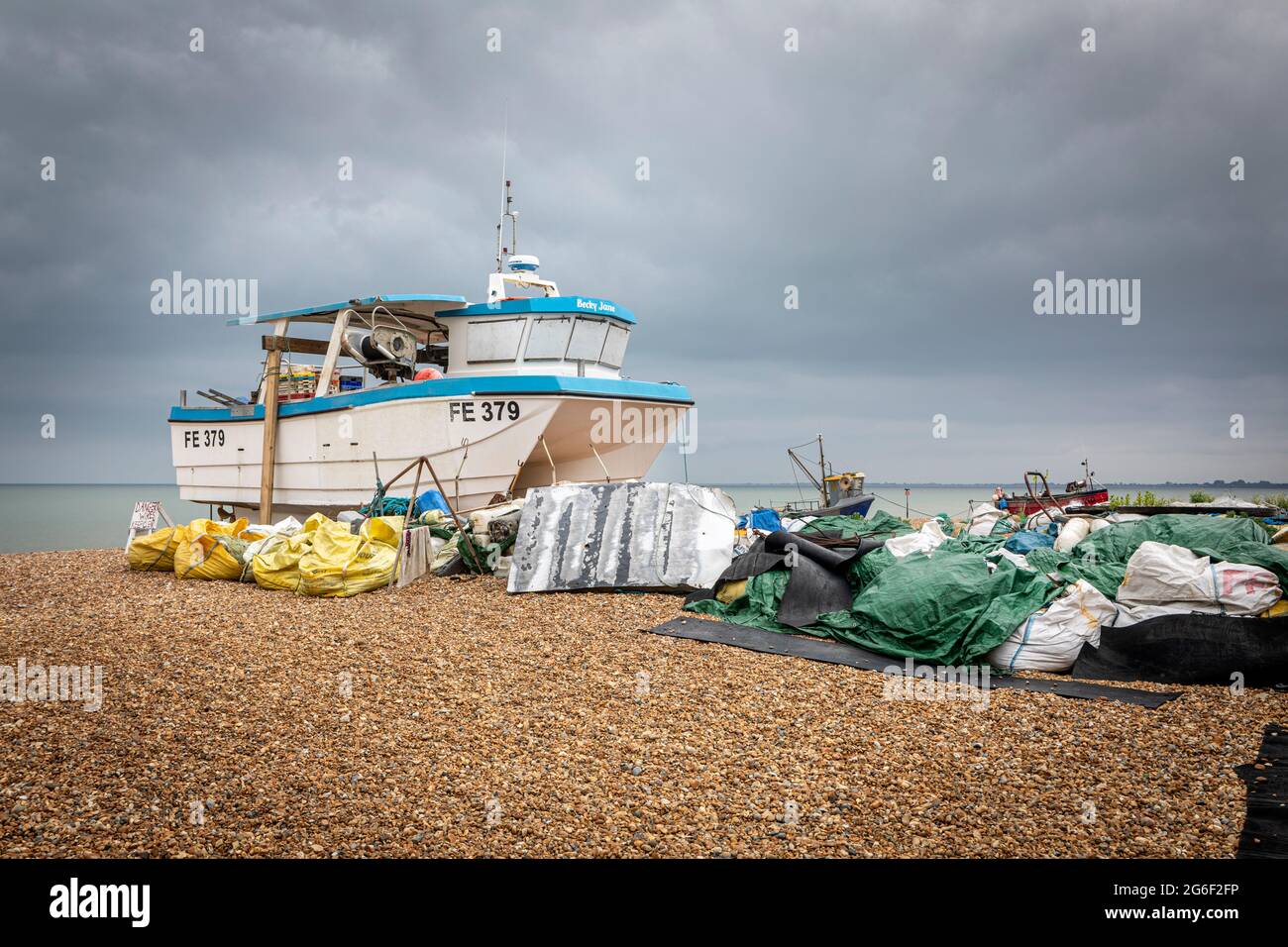 Beached fishing boats on Fisherman’s Beach, Hythe, Kent Stock Photo Alamy