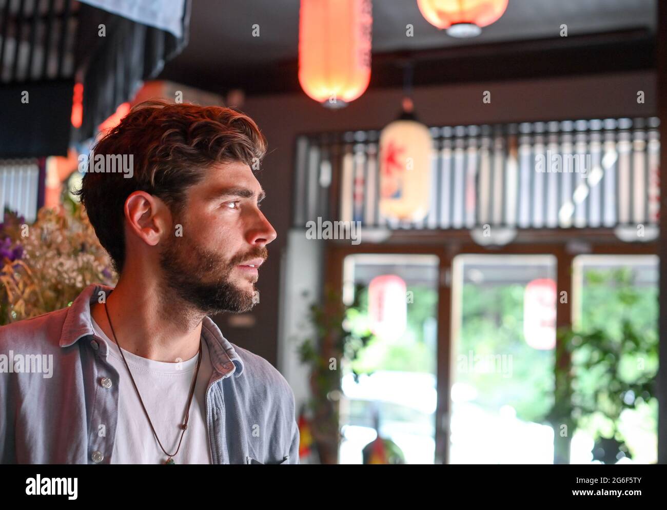 Berlin, Germany. 02nd July, 2021. Spanish-German pop singer Alvaro Soler at a press event in a Japanese restaurant in Prenzlauer Berg. Credit: Jens Kalaene/dpa-Zentralbild/dpa/Alamy Live News Stock Photo
