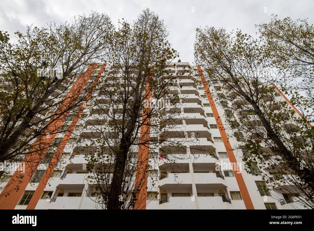 Tall vertical structure hi-res stock photography and images - Alamy