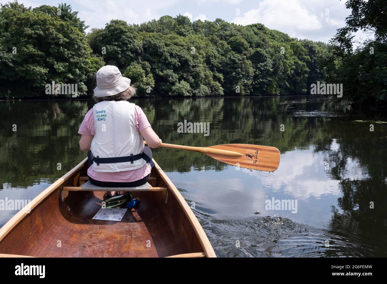 Thorpe island boats hires stock photography and images Alamy