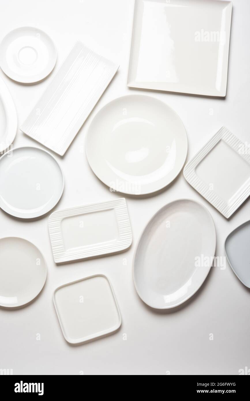 Set of plates different sizes hi res stock photography and images Alamy