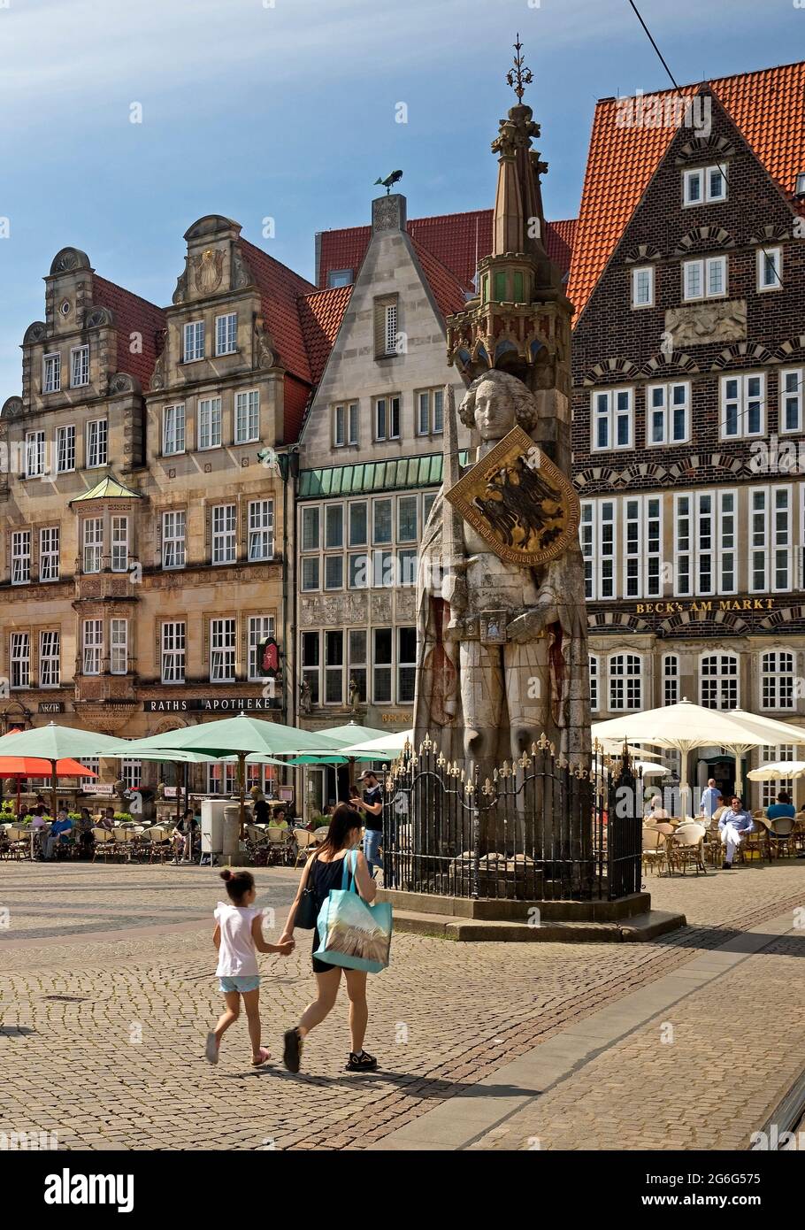 market place with Roland and historic gabled houses in the old town of Bremen, Germany, Bremen Stock Photo