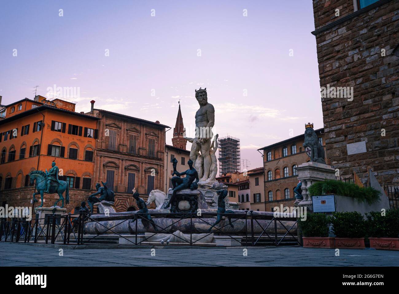 Renaissance sculpture of Neptune and Cosimo I . Michelangelo, Fountain of Neptune by Bartolomeo Ammannati at Palazzo Vecchio. Florence, Italy. Stock Photo