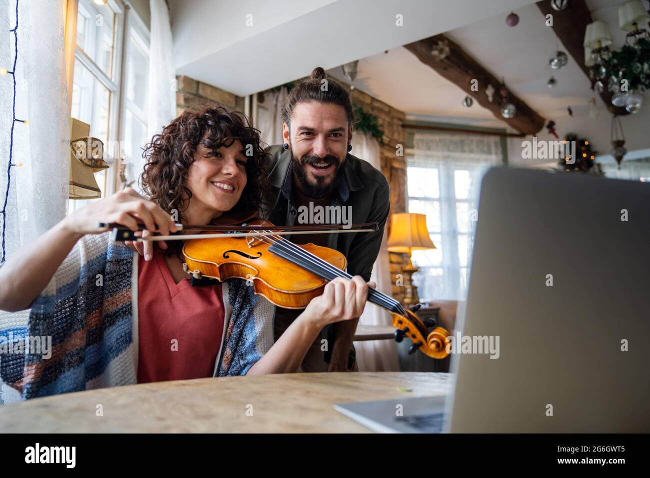 Violin teacher hires stock photography and images Alamy