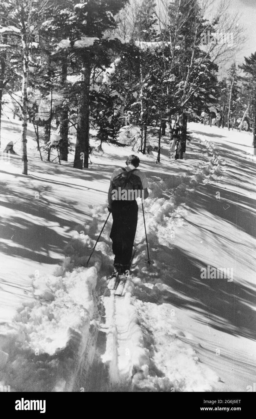 Ski trail on way up Mount Mansfield, Smuggler's Notch, near Stowe, Vermont, circa 1940 Stock Photo