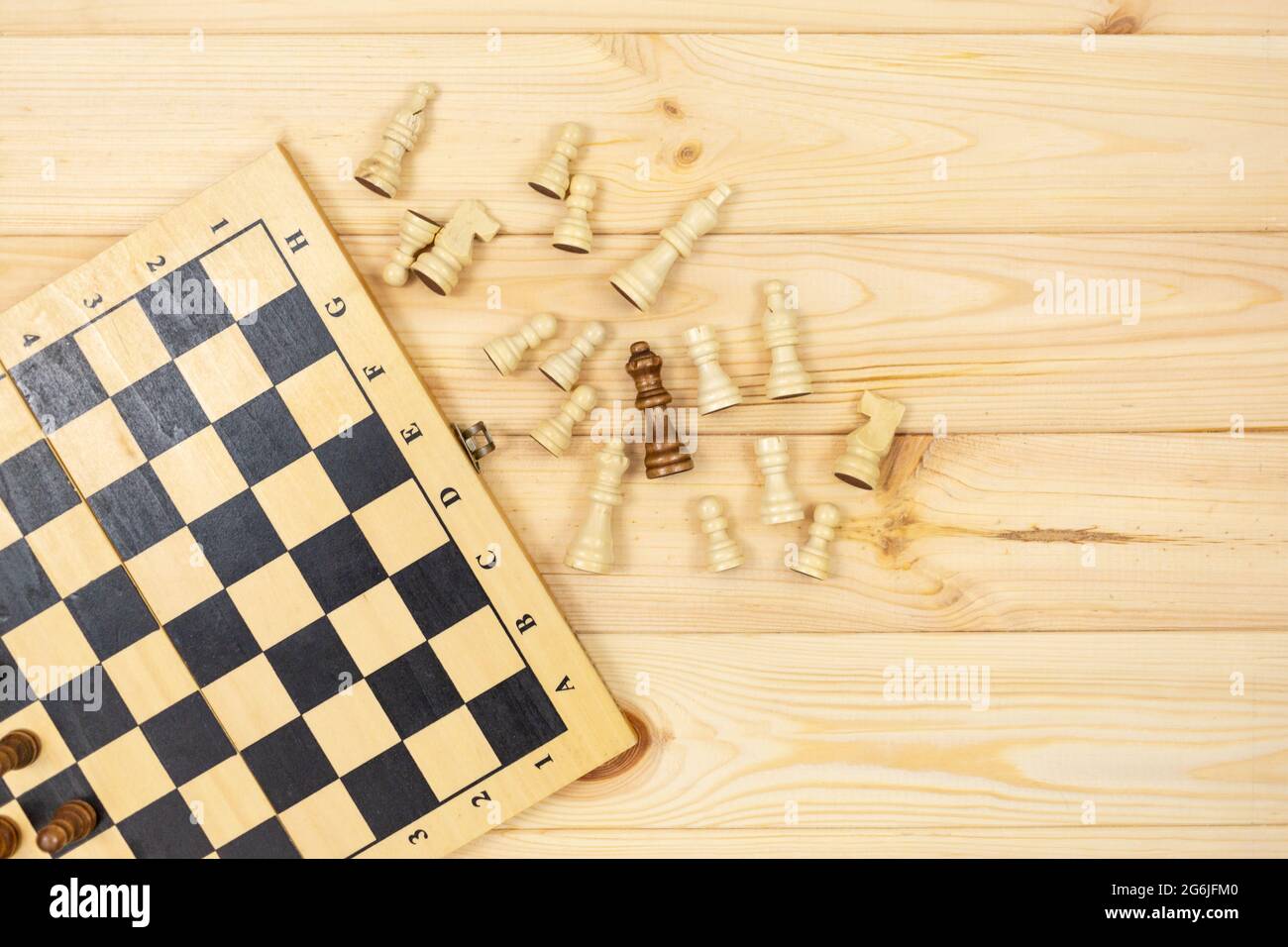 Classic Chess Checkers and Tic-Tac-Toe Set with Othello Demo 