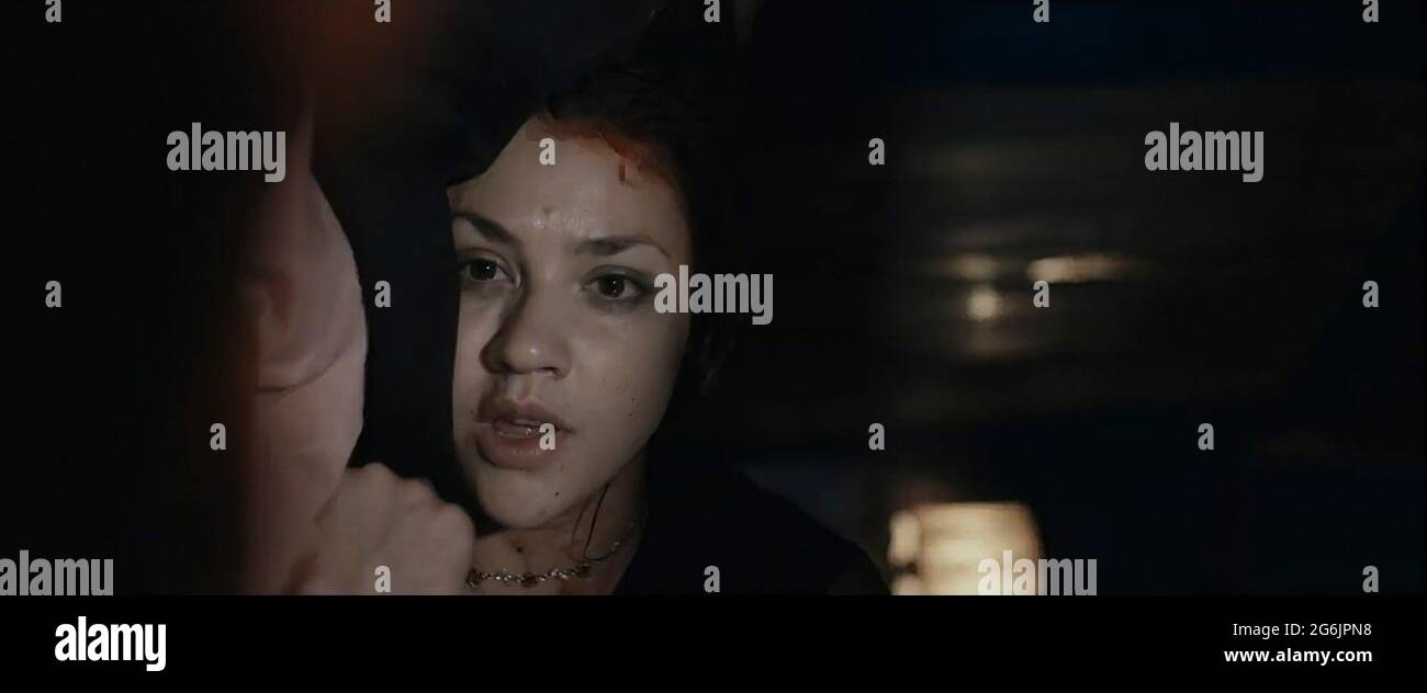 THE DWELLING, (aka BED OF THE DEAD), Gwenlyn Cumyn, 2016. © Uncork'd Entertainment / Courtesy