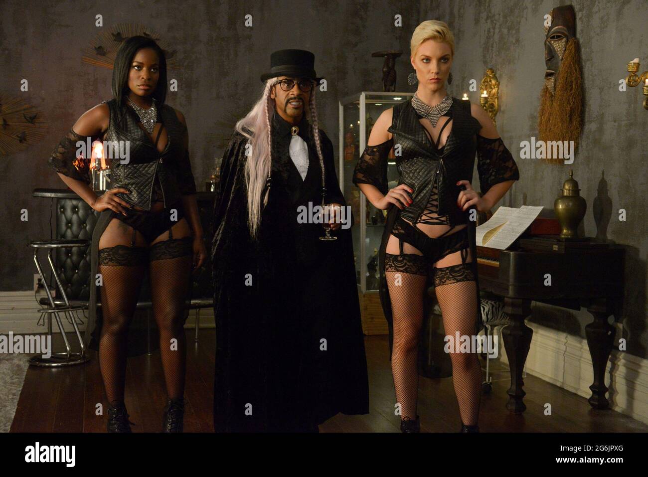 The House Next Door Meet The Blacks 2 Aka The House Next Door From Left Shamea Morton Katt Williams Sisse Marie 2021 C Lionsgate Courtesy Everett Collection Stock Photo Alamy