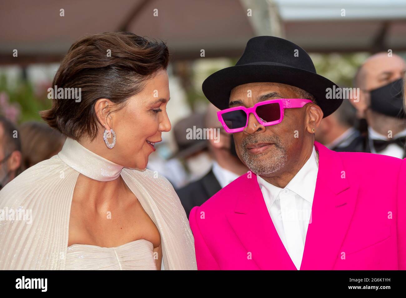 Cannes, France. 06th July, 2021. jury president Spike Lee and jury member Maggie Gyllenhaal and Song Kang-ho attend the 'Annette' screening and opening ceremony during the 74th annual Cannes Film Festival on July 06, 2021 in Cannes, France. Photo: Franck Boham/imageSPACE. Credit: Imagespace/Alamy Live News Stock Photo