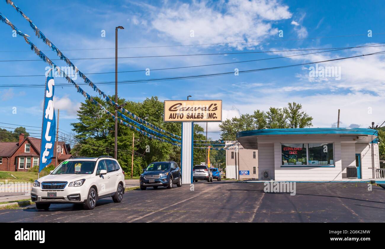 Carvel's Auto Sales, a used car dealership along State Route 62, Reno, Pennsylvania, USA Stock Photo