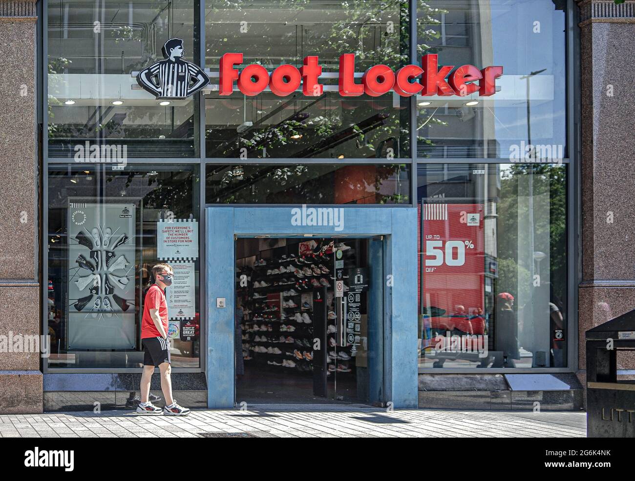 Doc martens hotsell foot locker