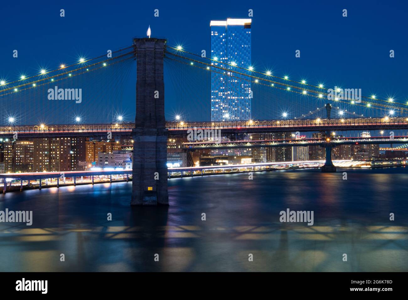 Manhattan bridge night time hi-res stock photography and images - Alamy