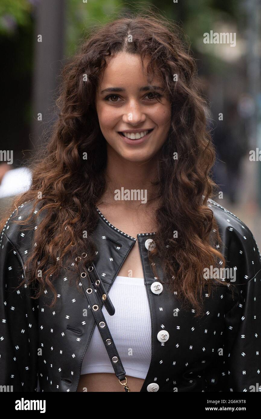 Iman Perez arrives for the Chanel Haute Couture Fall/Winter 2021/2022