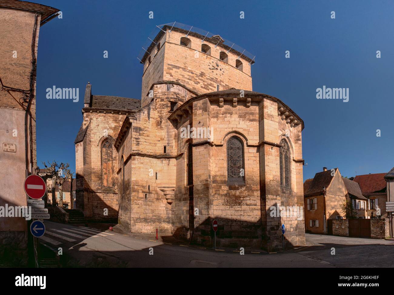 Église SaintJacquesleMajeur de Salviac, Lot department, France Stock