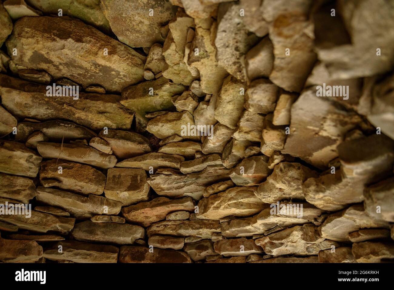 Detail of dry stone of the Tines de la Vall del Flequer (vineyard vats), in the Sant Llorenç del Munt i l'Obac Natural Park (Bages, Catalonia, Spain) Stock Photo