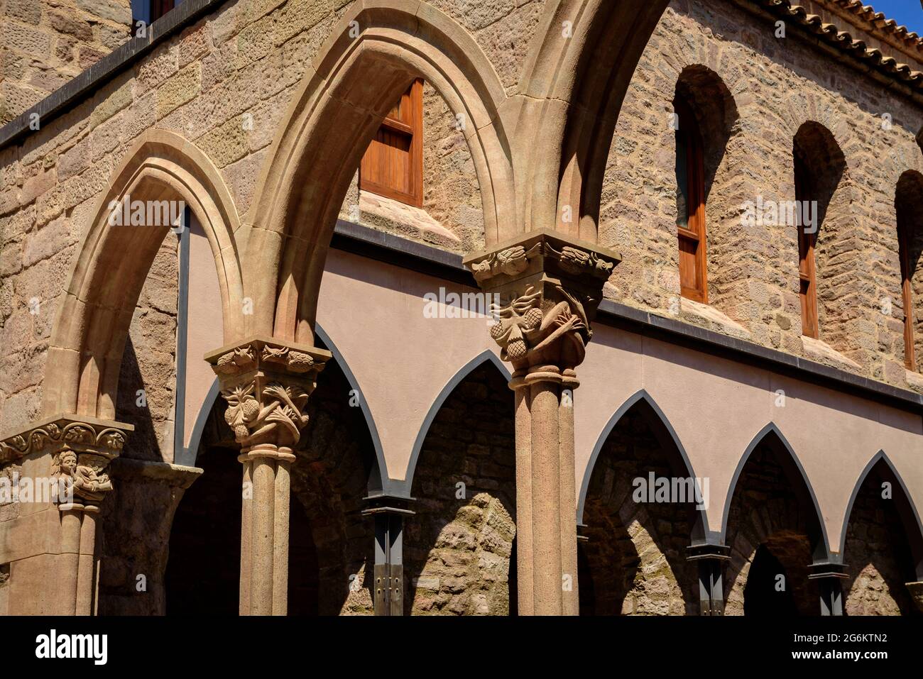 Ducal courtyard of the Cardona castle, with original arches and other ones reconstructed (Bages, Barcelona, Catalonia, Spain) Stock Photo