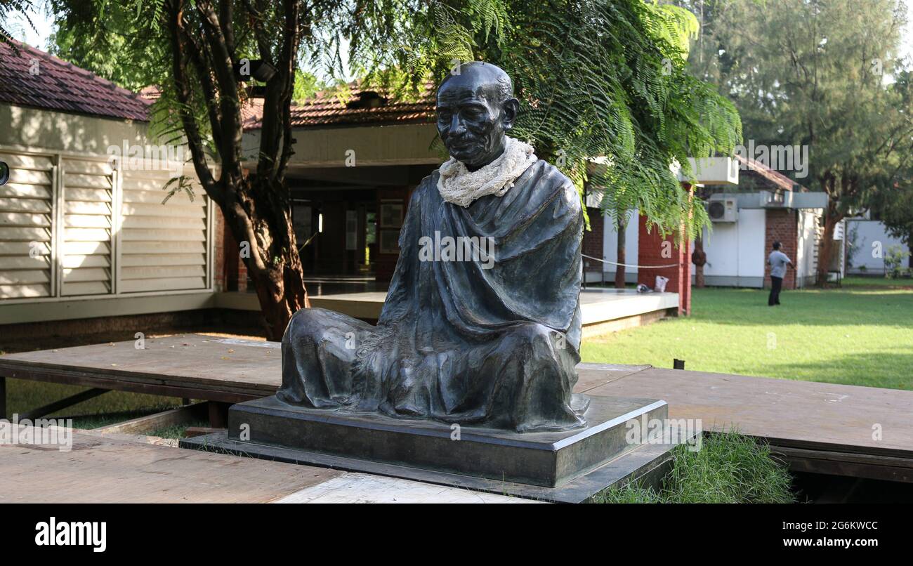 Gandhi Statue at Sabarmati Ashram, Ahmedabad, Gujarat, India Stock Photo