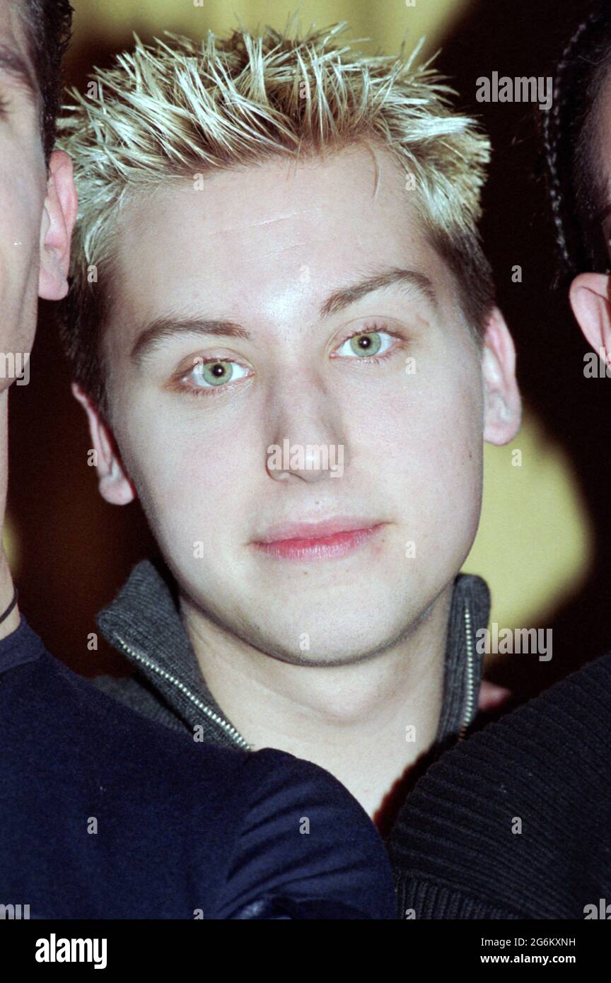 Milan italy 1999-02-28 : NSYNC, Lance Bass during the photo session Stock Photo