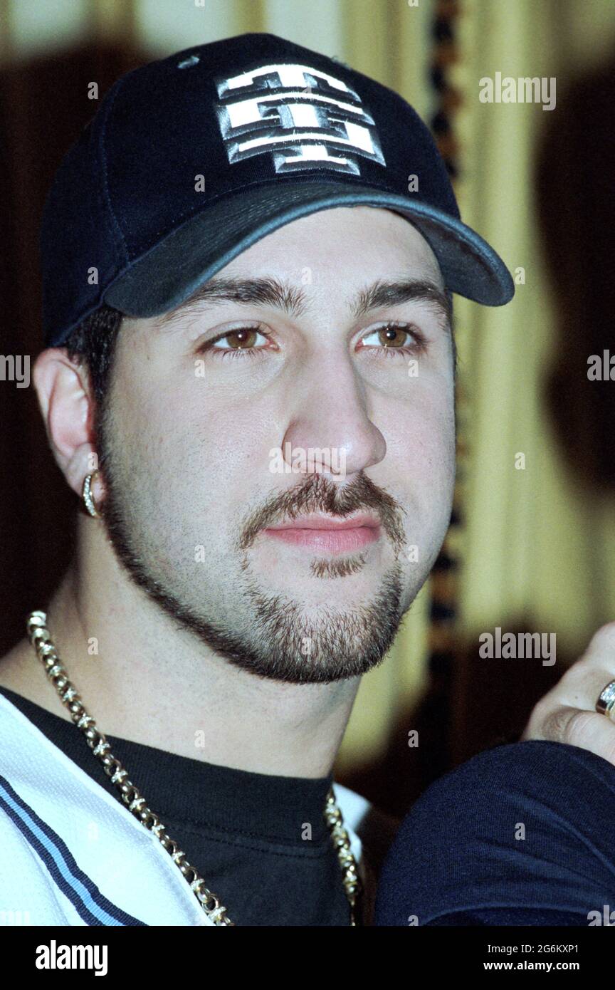 Milan italy 1999-02-28 : NSYNC, Joey Fatone during the photo session Stock Photo
