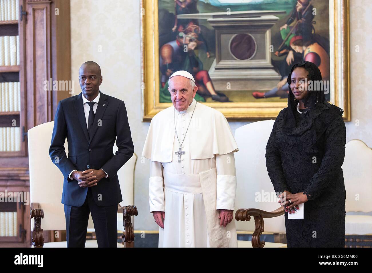 Vatican City State, Vatikanstadt. 07th July, 2021. the president of Haiti, Jovenel Moïse, was assassinated: he was 53 years old. In the photo Pope Francis with the President of the Republic of Haiti H.E. Mr. Jovenel Moise with his wife Martine Moïse. 26 January 2018 Credit: dpa/Alamy Live News Stock Photo