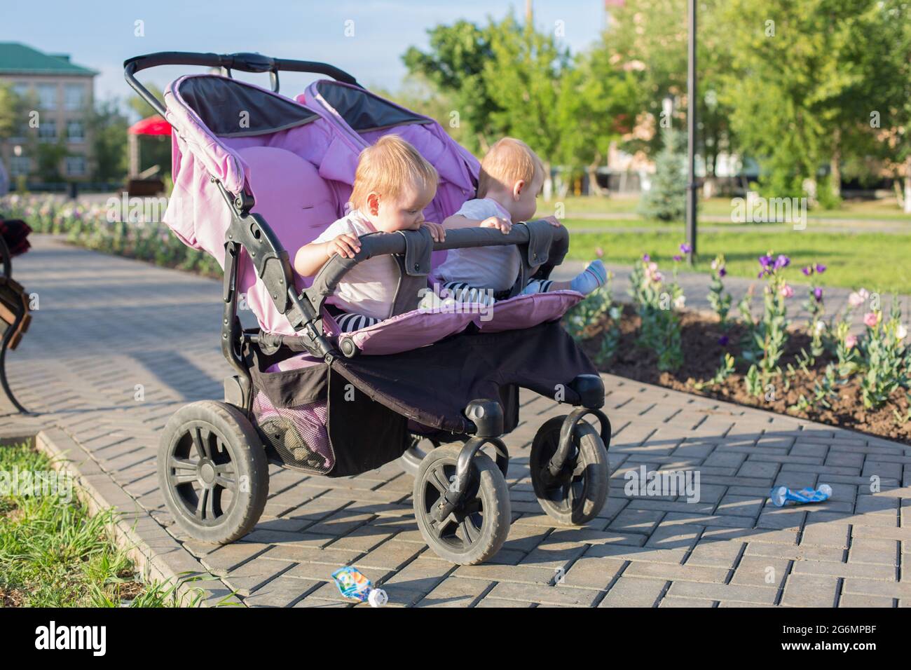 Unattended children hires stock photography and images Alamy