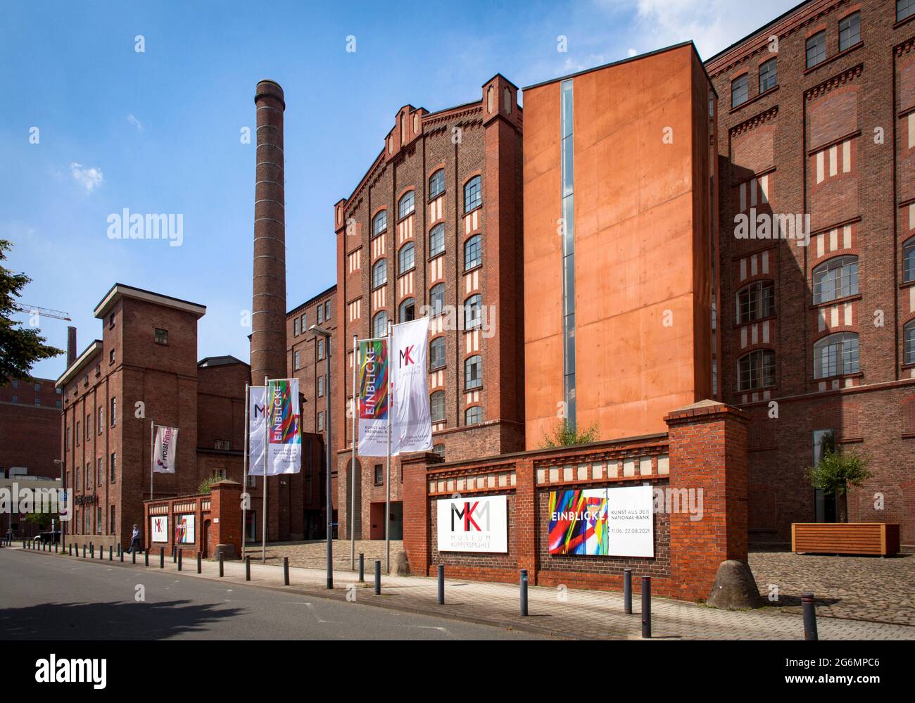 The MKM Museum Kueppersmuehle in the Inner Harbor Duisburg, North Rhine-Westphalia, Germany. It is a former storage building.  Das MKM Museum Kueppers Stock Photo