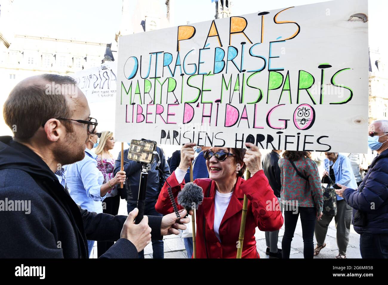 #Saccage Paris Protest in front of Hôtel de Ville of Paris Stock Photo