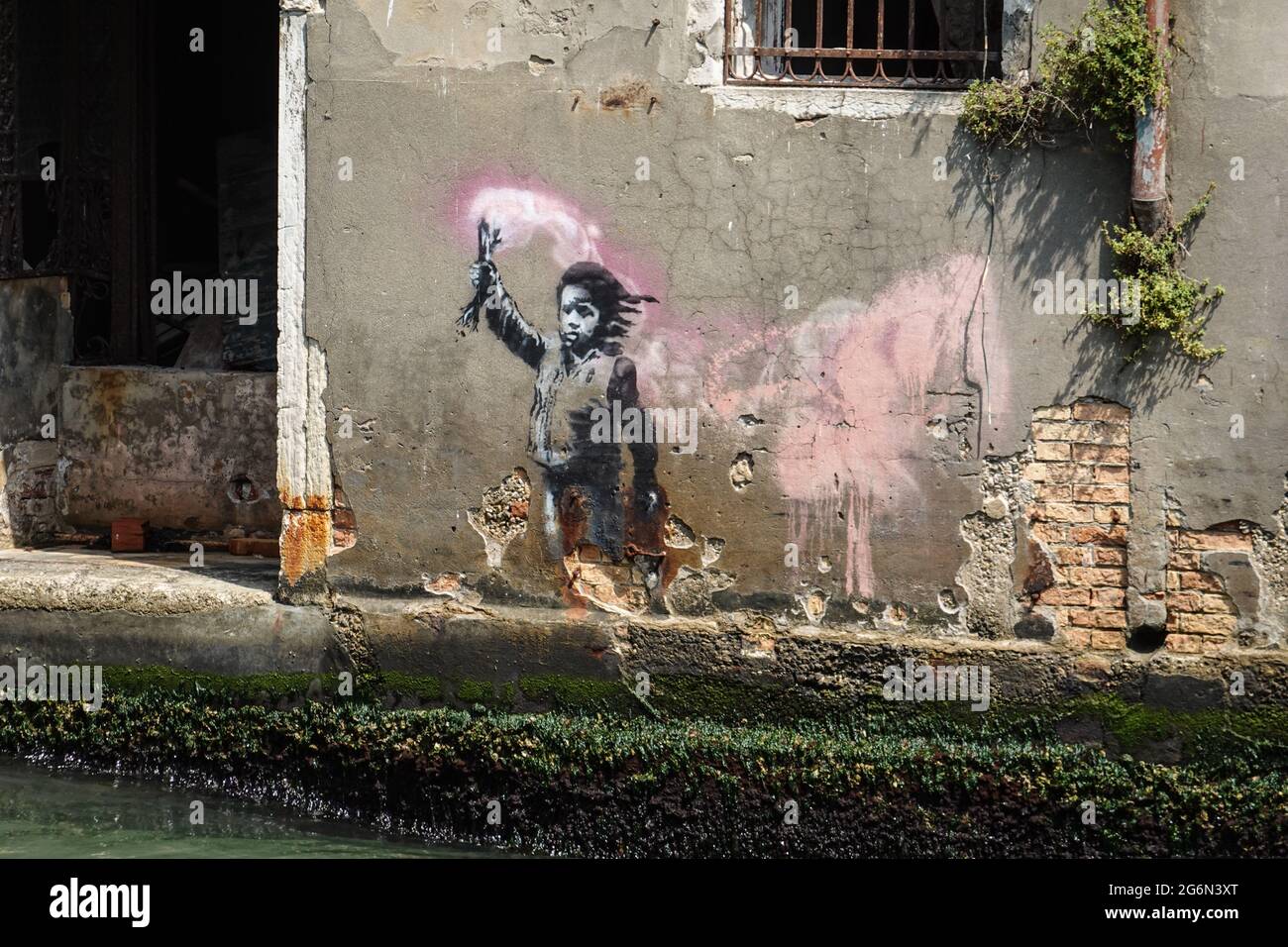 Venedig, Graffity von Banksy, Campo San Pantalon // Venice, Graffity by