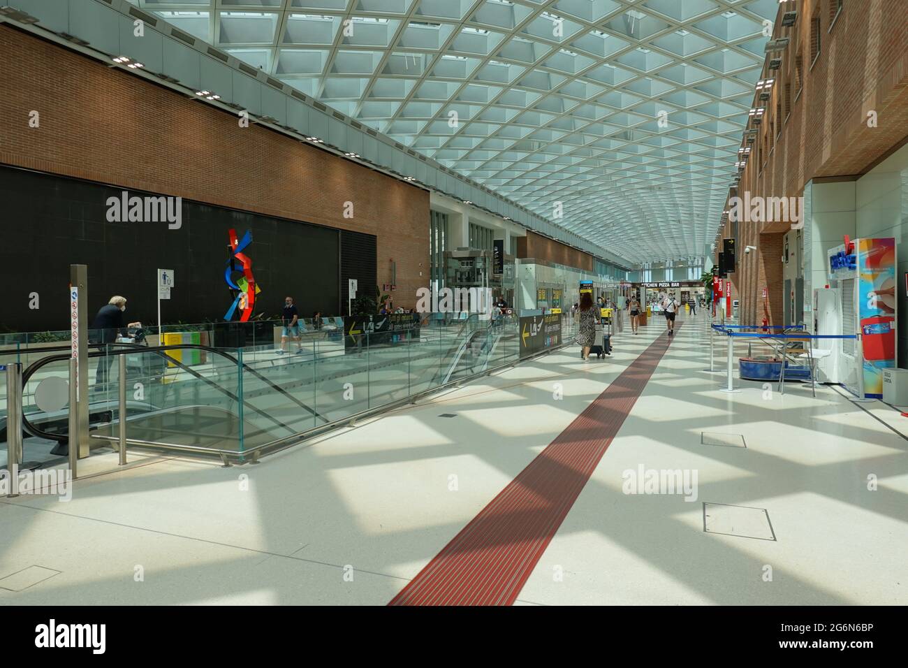 Flughafen marco polo hires stock photography and images Alamy