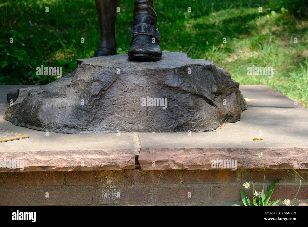Sons of Liberty Statue in Golden Colorado Stock Photo Alamy