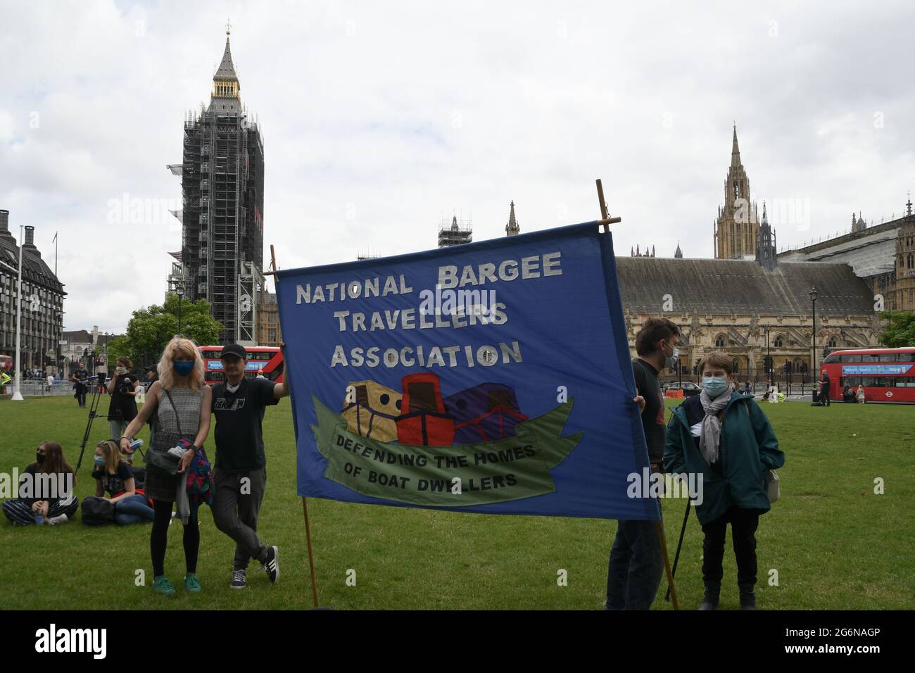Hundreds protests against UK government racism, Stop the police bill of ...