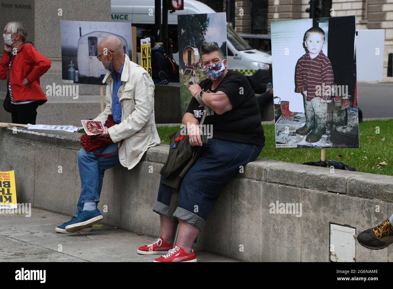 Hundreds protests against UK government racism, Stop the police bill of ...