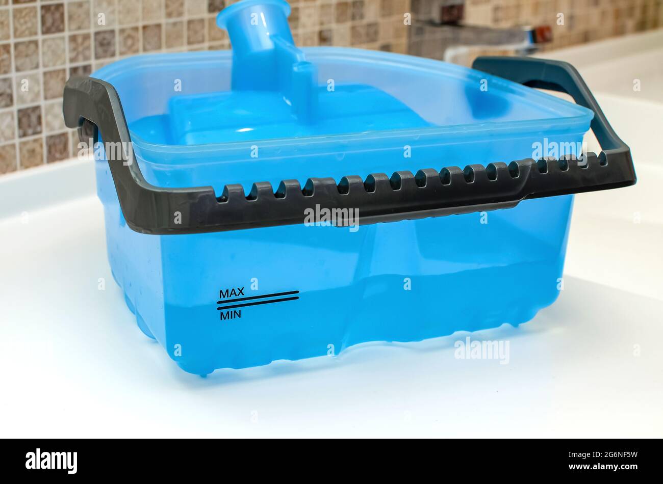 Water tank for washing vacuum cleaner with water filter, liquid level ...