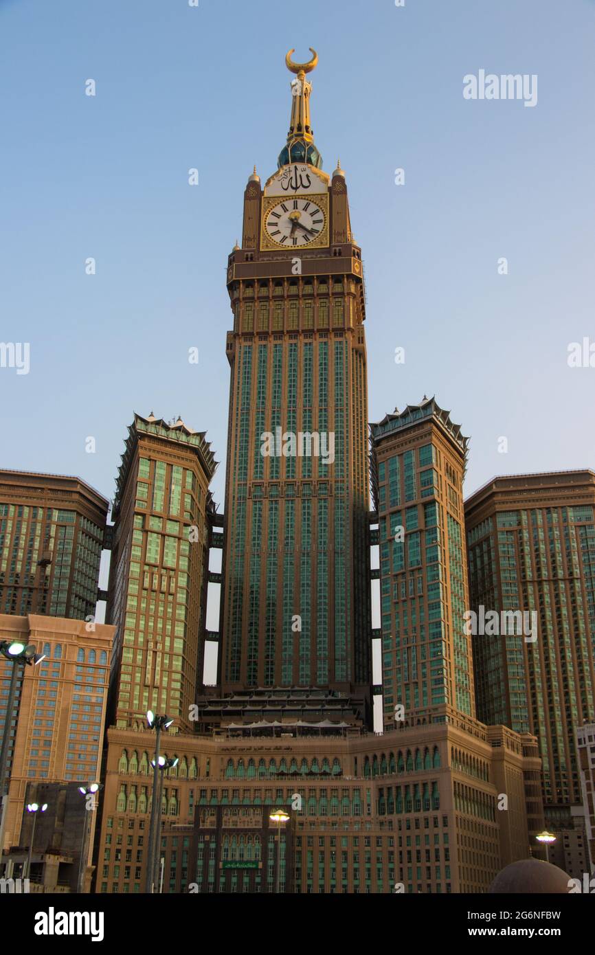 Mecca Clock Tower. Abraj Al-Bait in Mecca - Saudi Arabia: 24 August 2018  Stock Photo - Alamy