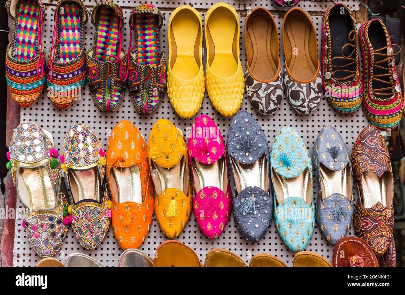 Buy Mens Wedding Footwear Online at Best Prices in India at Tasvacom