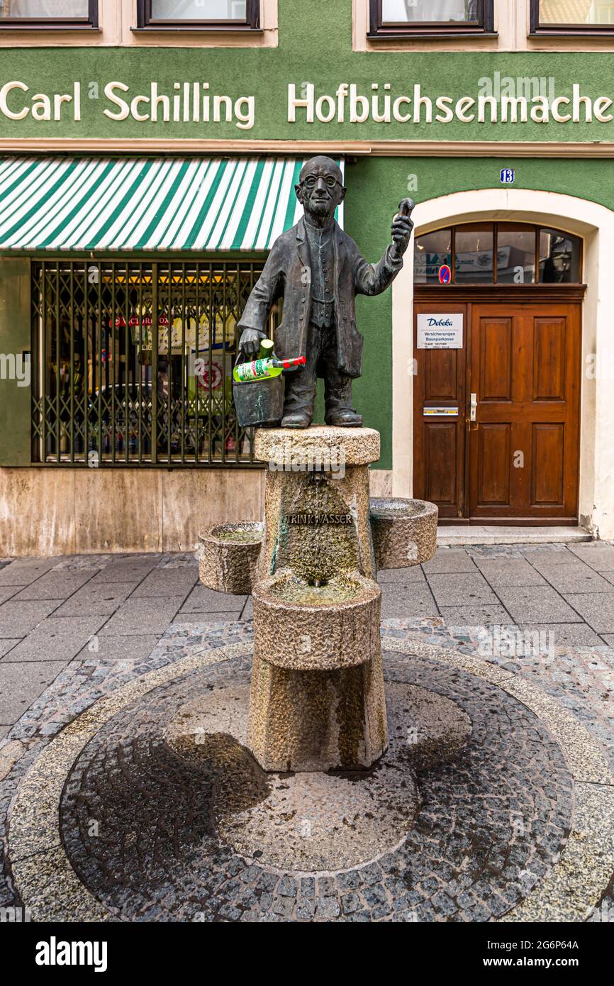 Alexander Otto was known in Coburg by his nickname Gurken-Alex. His monument stands in the Herrngasse of Coburg, Germany Stock Photo