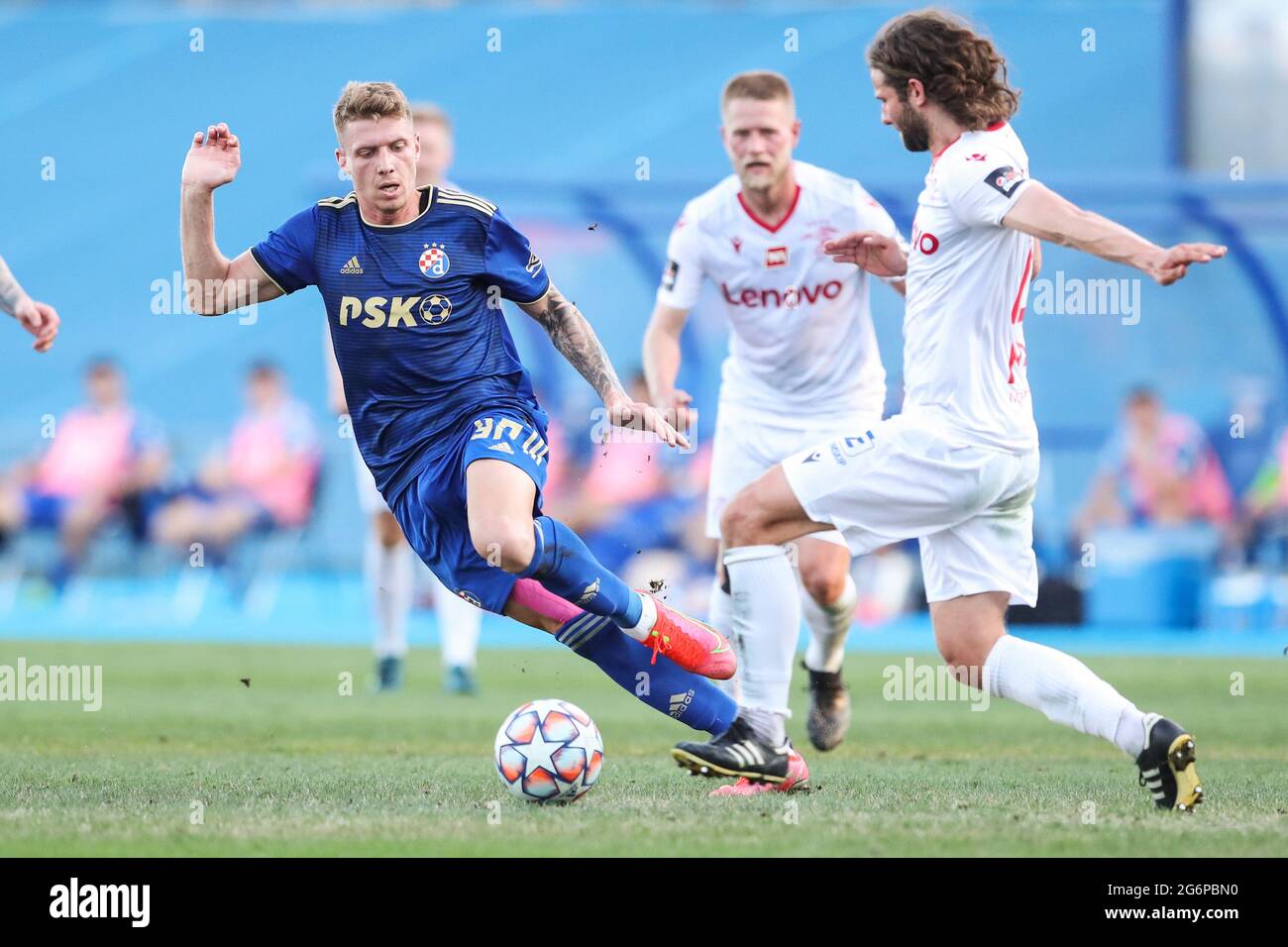 210708) -- ZAGREB, July 8, 2021 (Xinhua) -- Kristijan Jakic (L) of Dinamo  Zagreb controls the ball during the UEFA Champions League First Qualifying  Round match between Dinamo Zagreb and Valur at