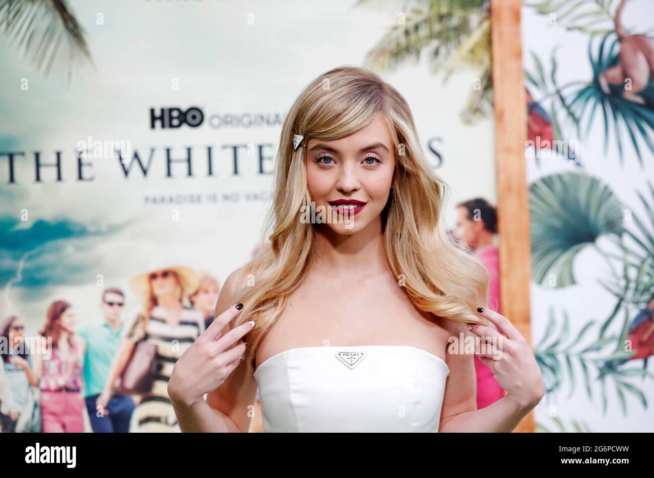 Sydney Sweeney White Lotus High Resolution Stock Photography And Images 