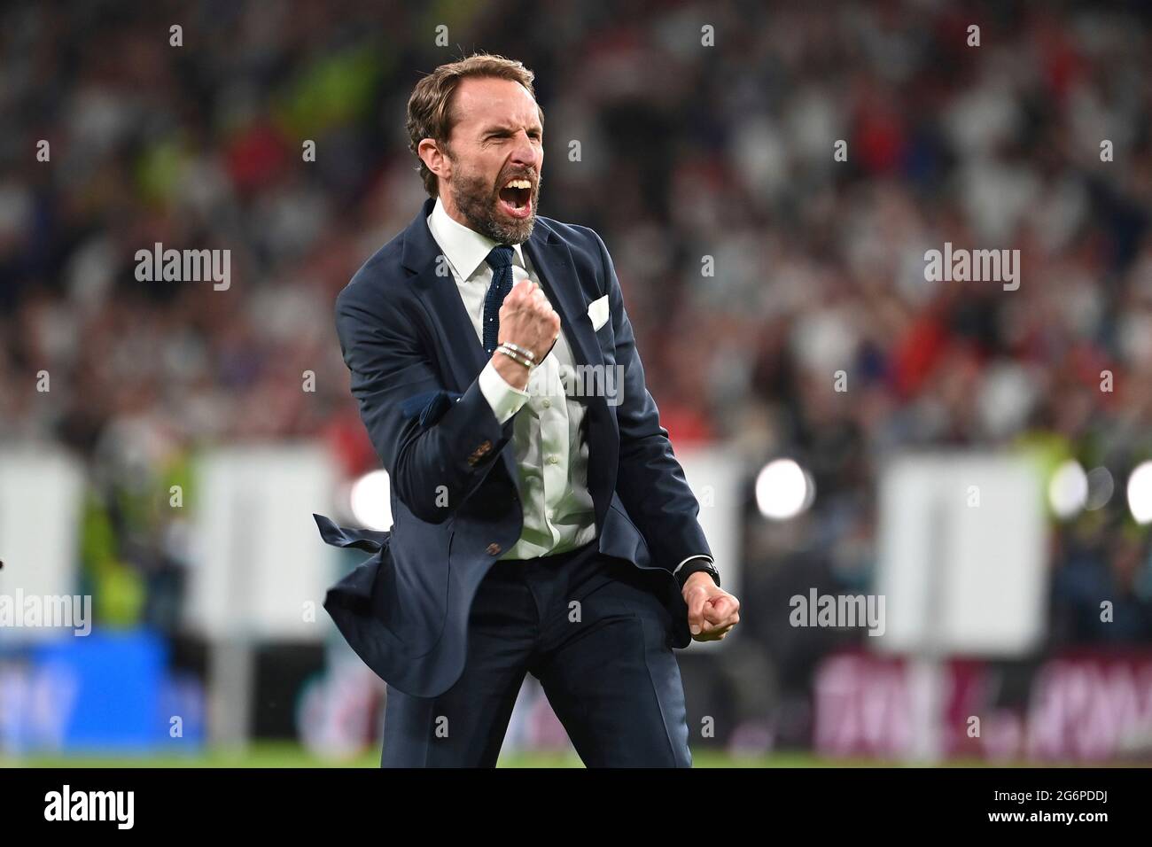 final jubilation Gareth SOUTHGATE (coach ENG), jubilation, joy, enthusiasm, single image, trimmed single motif, half figure, half figure. Semi-final, game M50, England (ENG) - Denmark (DEN) 2-1 nV on 07.07.2021 in London/Wembley Stadium. Football EM 2020 from 06/11/2021 to 07/11/2021. Stock Photo