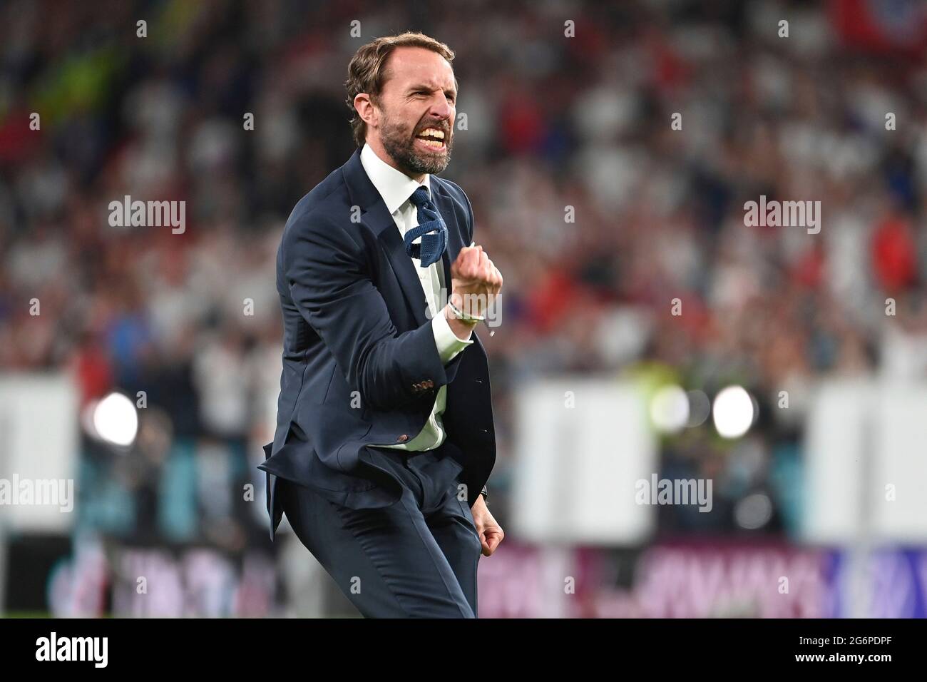 final jubilation Gareth SOUTHGATE (coach ENG), jubilation, joy, enthusiasm, single image, trimmed single motif, half figure, half figure. Semi-final, game M50, England (ENG) - Denmark (DEN) 2-1 nV on 07.07.2021 in London/Wembley Stadium. Football EM 2020 from 06/11/2021 to 07/11/2021. Stock Photo