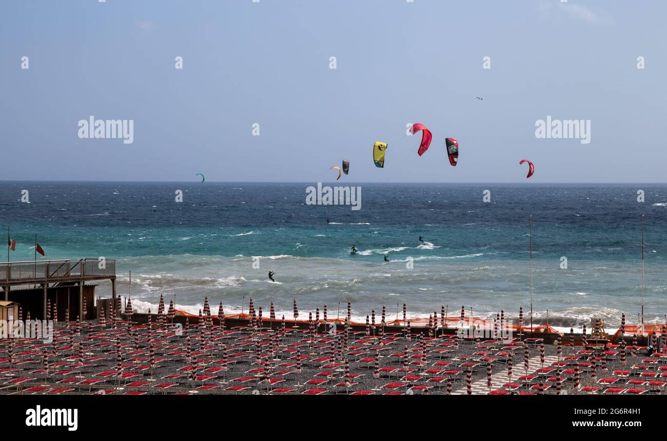 Vector windsurfing hires stock photography and images Alamy